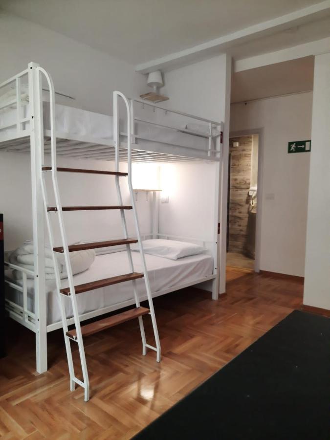 New Generation Hostel Prague Center ภายนอก รูปภาพ