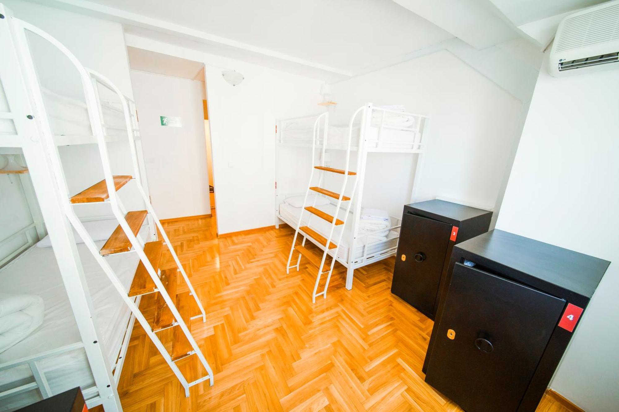 New Generation Hostel Prague Center ภายนอก รูปภาพ