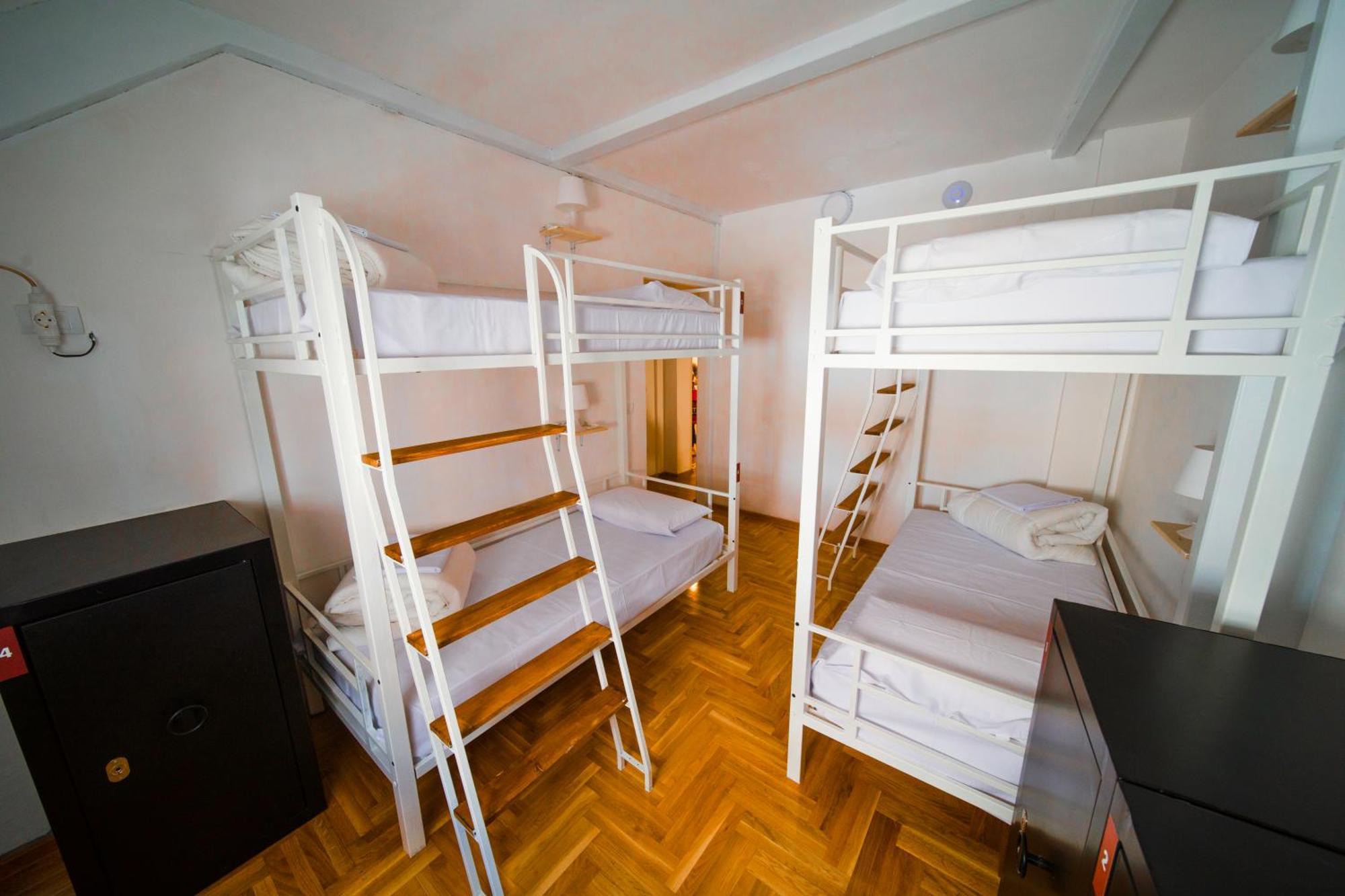 New Generation Hostel Prague Center ภายนอก รูปภาพ